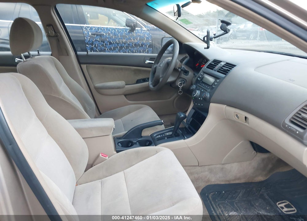 2004 HONDA ACCORD 2.4 LX VIN: 1HGCM56324A102031
