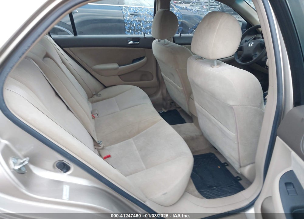 2004 HONDA ACCORD 2.4 LX VIN: 1HGCM56324A102031