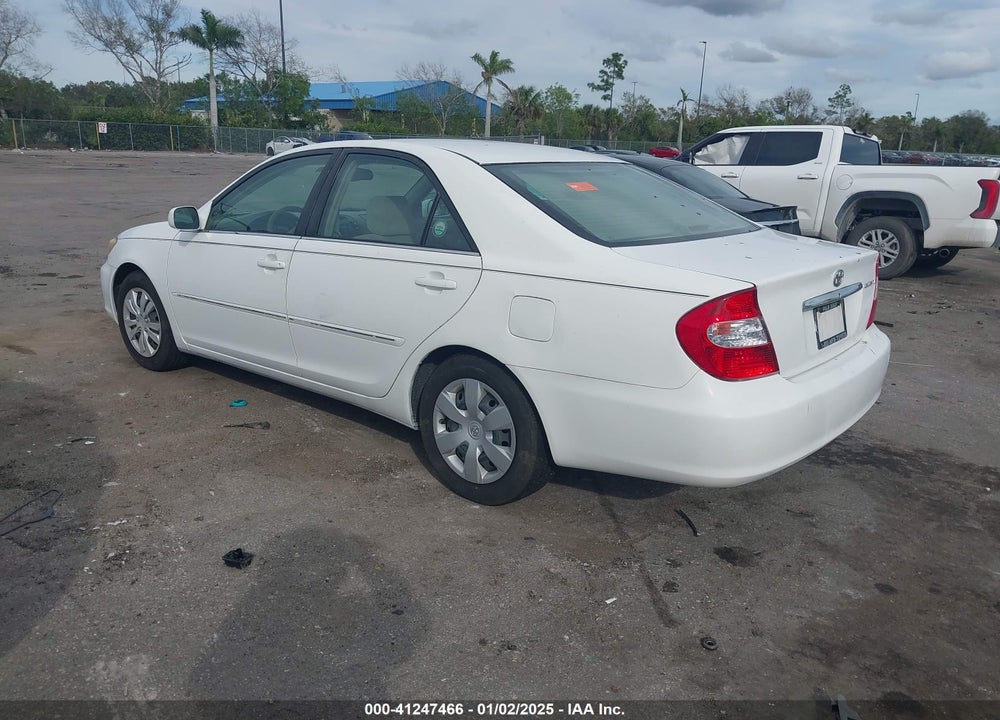 2003 TOYOTA CAMRY XLE VIN: 4T1BE32K53U170938
