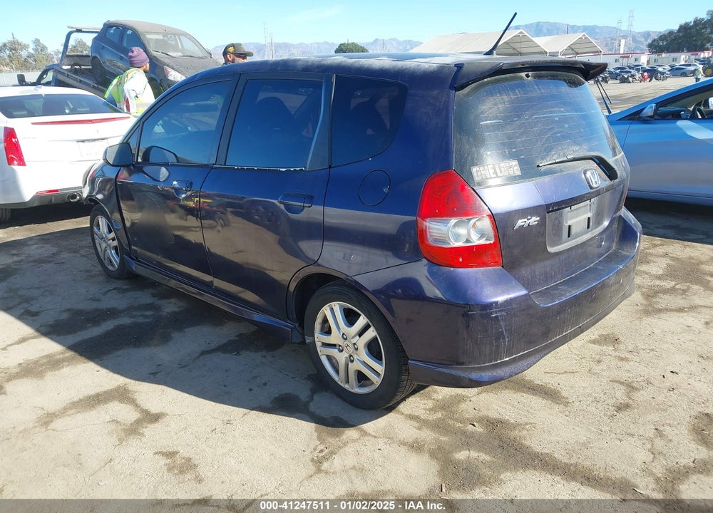 2008 HONDA FIT VIN: JHMGD37678S058345