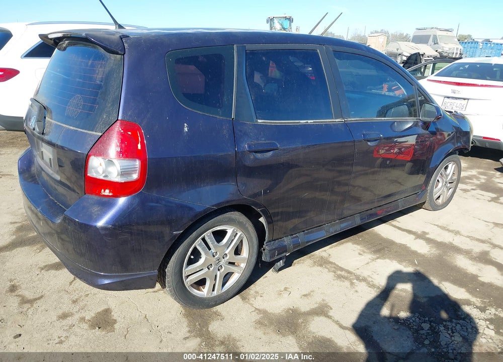 2008 HONDA FIT VIN: JHMGD37678S058345
