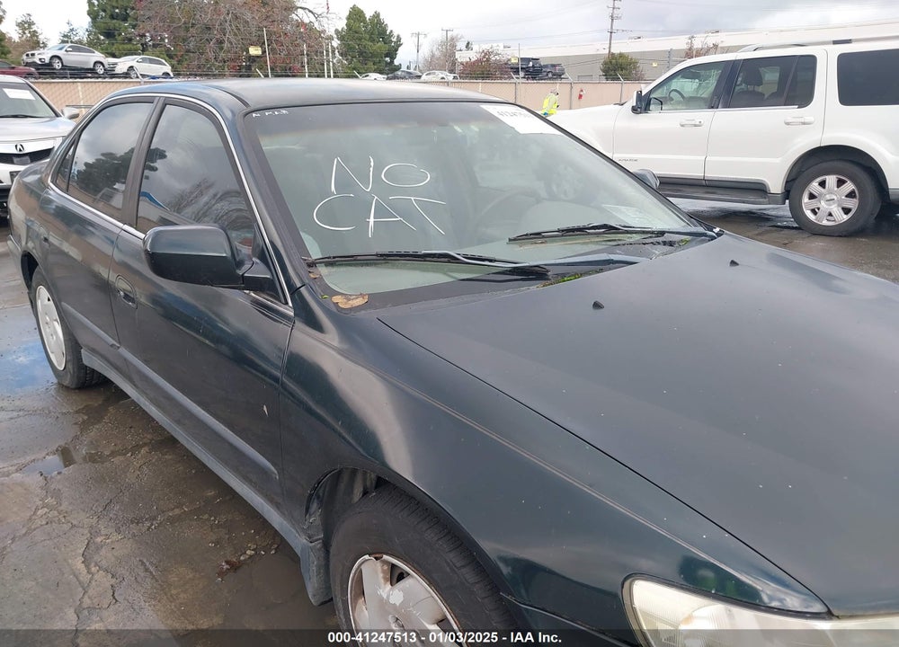 1999 HONDA ACCORD LX V6 VIN: 1HGCG1642XA010348