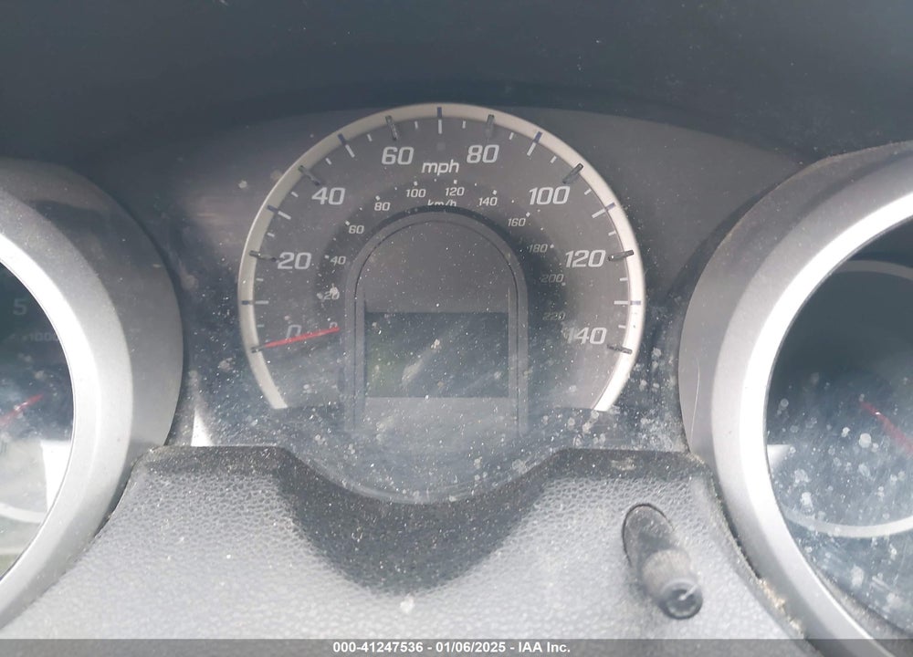 2013 HONDA FIT VIN: JHMGE8H31DC081283