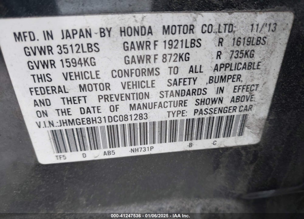 2013 HONDA FIT VIN: JHMGE8H31DC081283