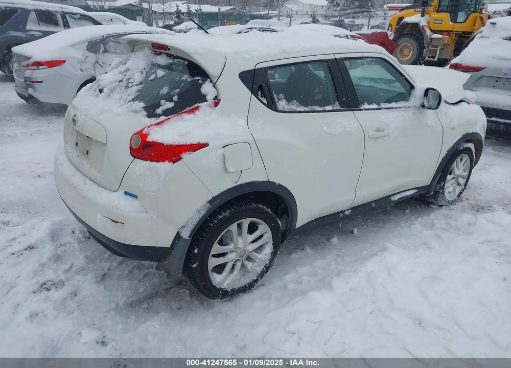 2013 NISSAN JUKE S VIN: JN8AF5MR4DT202177