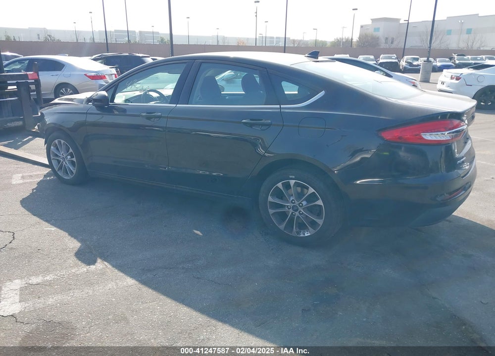 2020 FORD FUSION SE VIN: 3FA6P0HD0LR113227