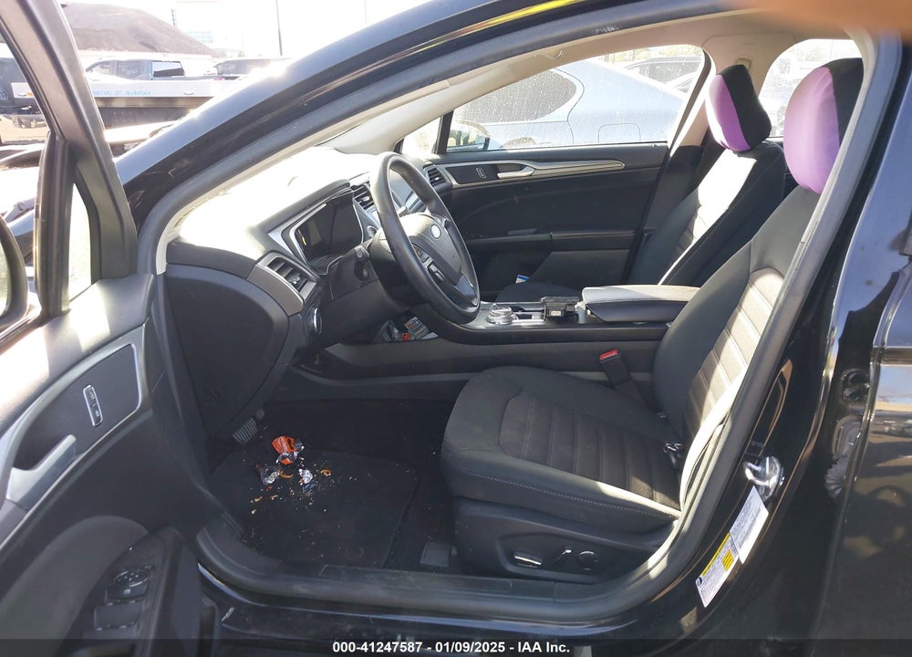 2020 FORD FUSION SE VIN: 3FA6P0HD0LR113227
