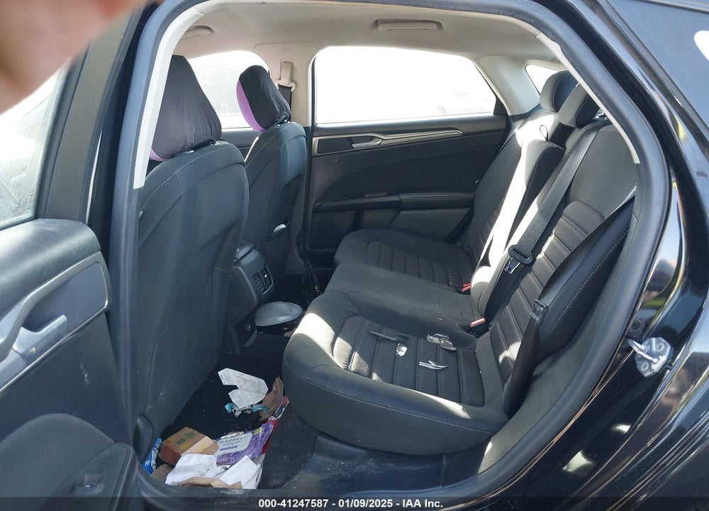 2020 FORD FUSION SE VIN: 3FA6P0HD0LR113227