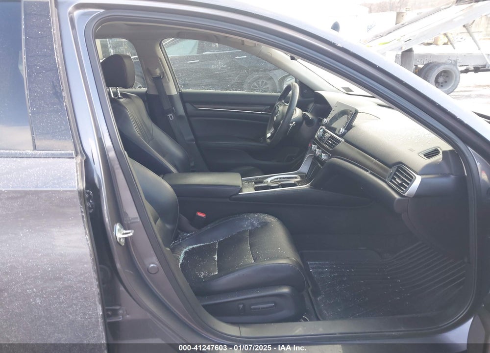 2018 HONDA ACCORD EX-L 2.0T VIN: 1HGCV2F56JA017105
