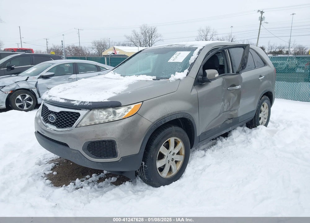 2011 KIA SORENTO LX VIN: 5XYKT3A1XBG078355