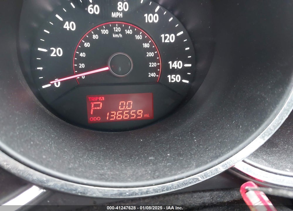 2011 KIA SORENTO LX VIN: 5XYKT3A1XBG078355