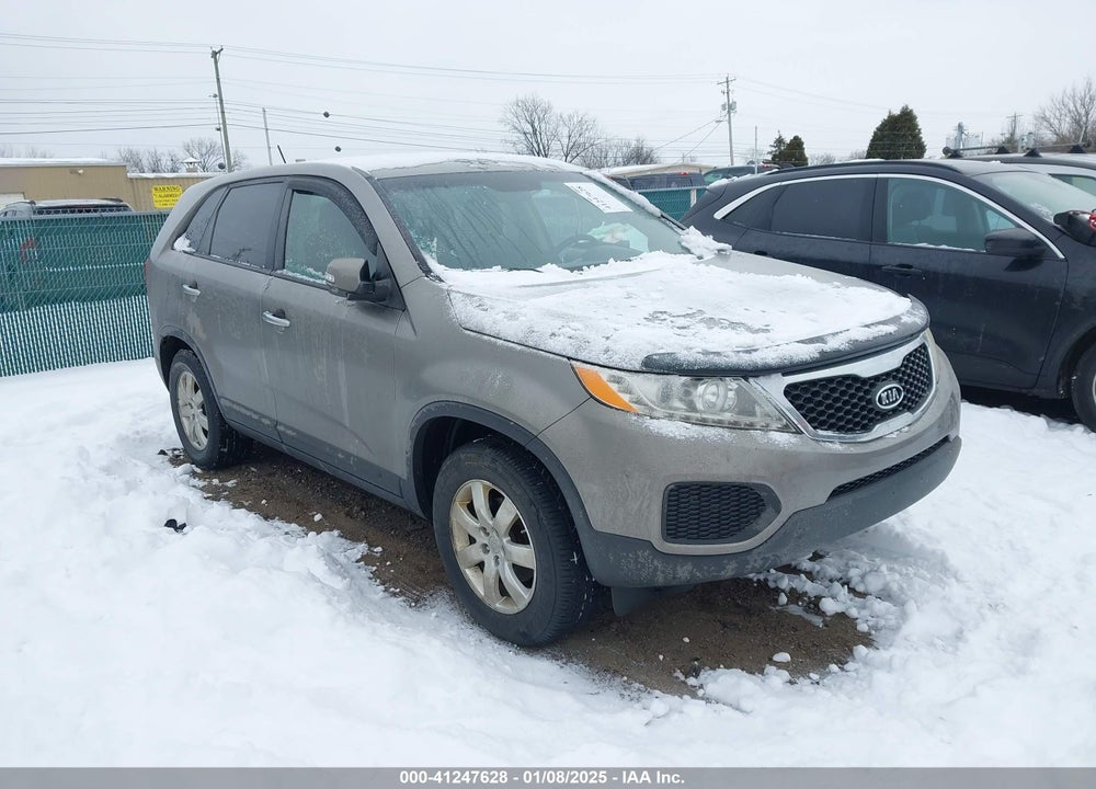 2011 KIA SORENTO LX VIN: 5XYKT3A1XBG078355
