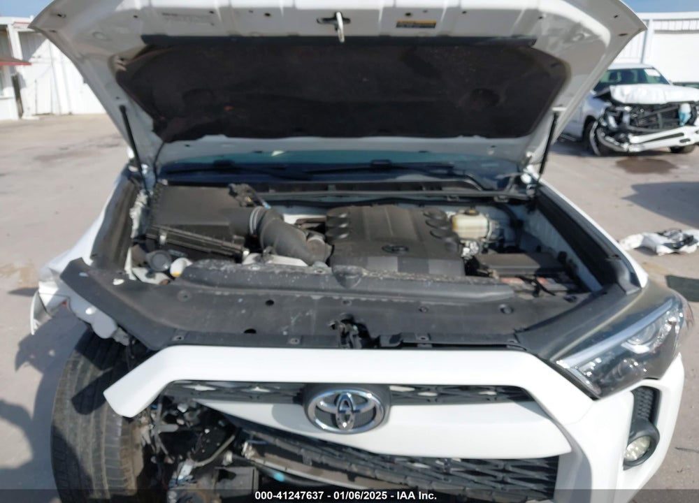2019 TOYOTA 4RUNNER TRD OFF ROAD PREMIUM VIN: JTEBU5JR8K5614853