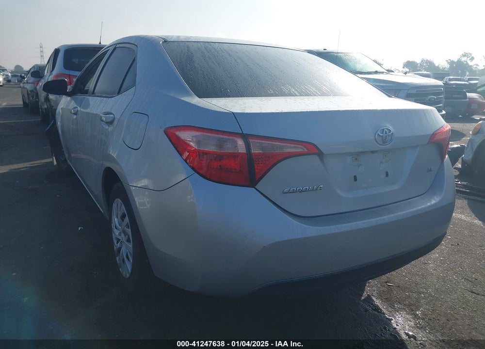 2018 TOYOTA COROLLA VIN: 5YFBURHE3JP781685