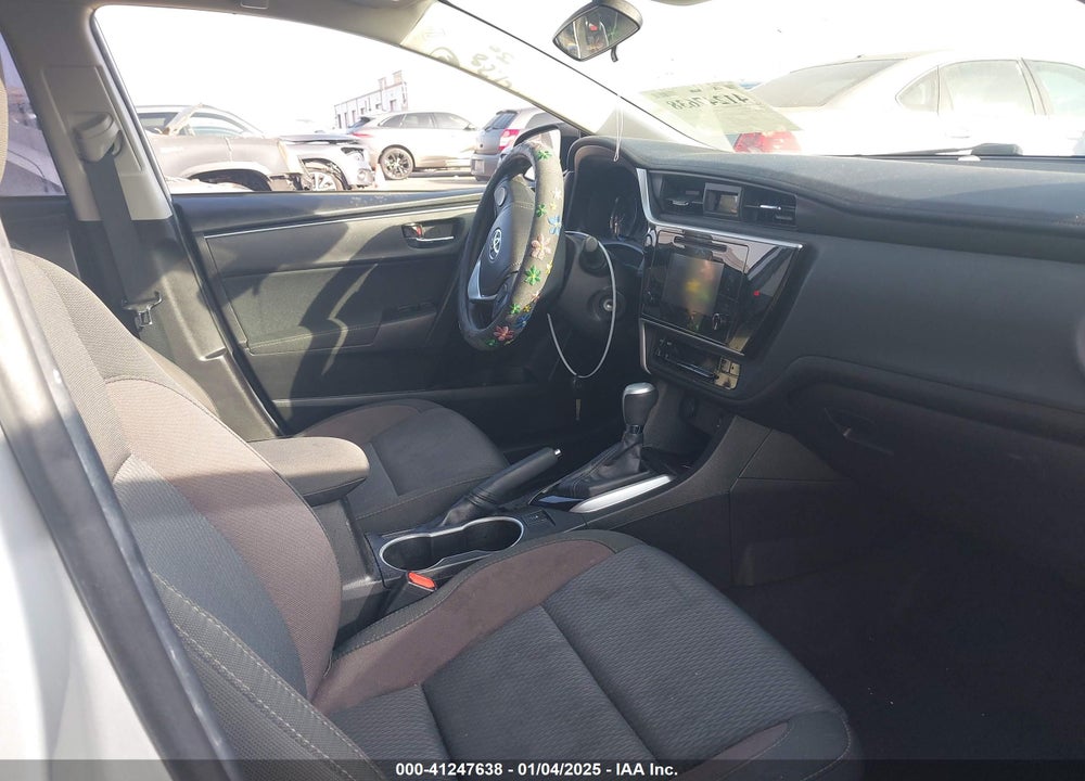 2018 TOYOTA COROLLA VIN: 5YFBURHE3JP781685
