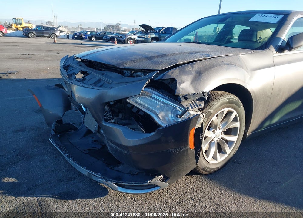 2015 CHRYSLER 300 VIN: 2C3CCAAG3FH864216