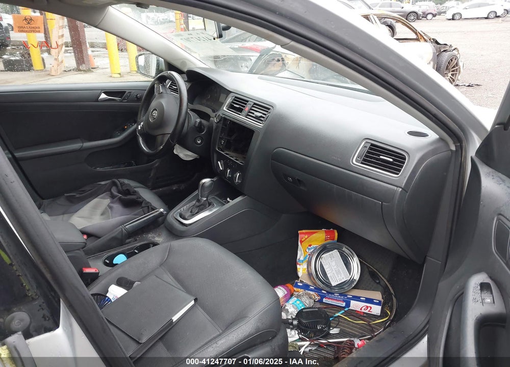 2011 VOLKSWAGEN JETTA 2.5L SE VIN: 3VWDZ7AJXBM344410