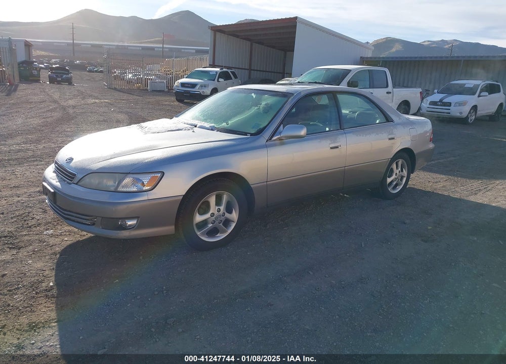 2001 LEXUS ES 300 VIN: JT8BF28G415107625
