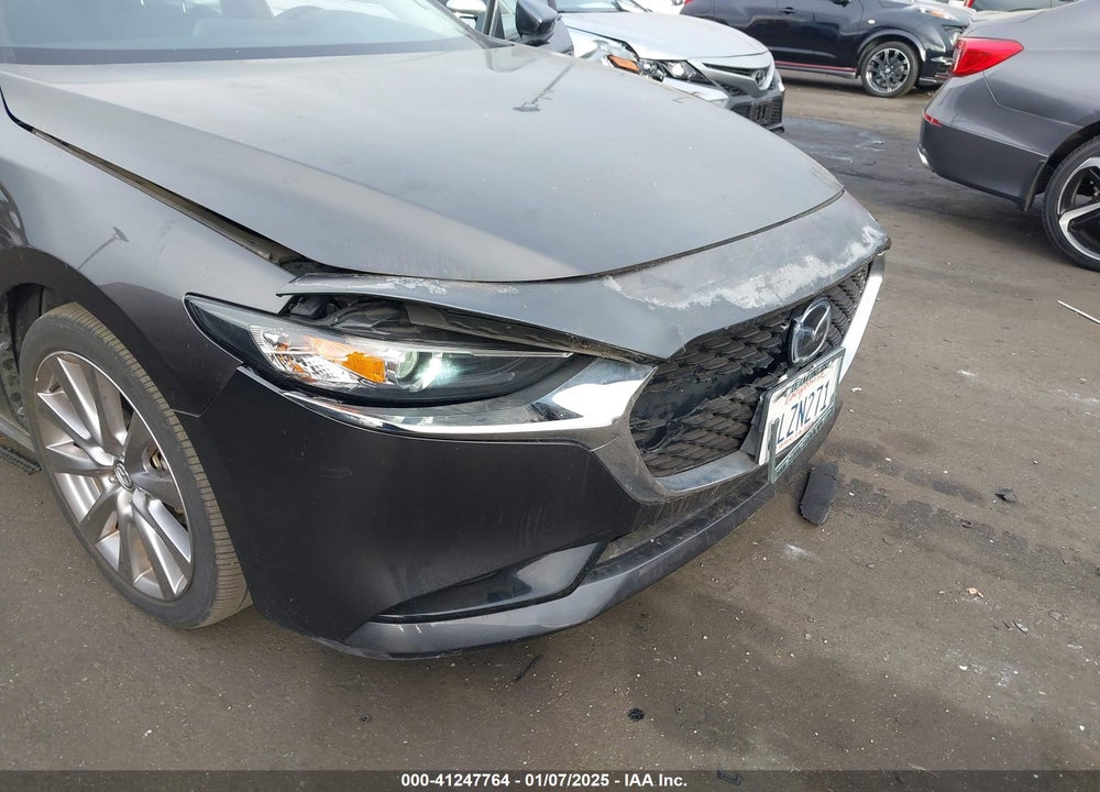 2019 MAZDA 3 PREFERRED PACKAGE VIN: 3MZBPADL7KM110913