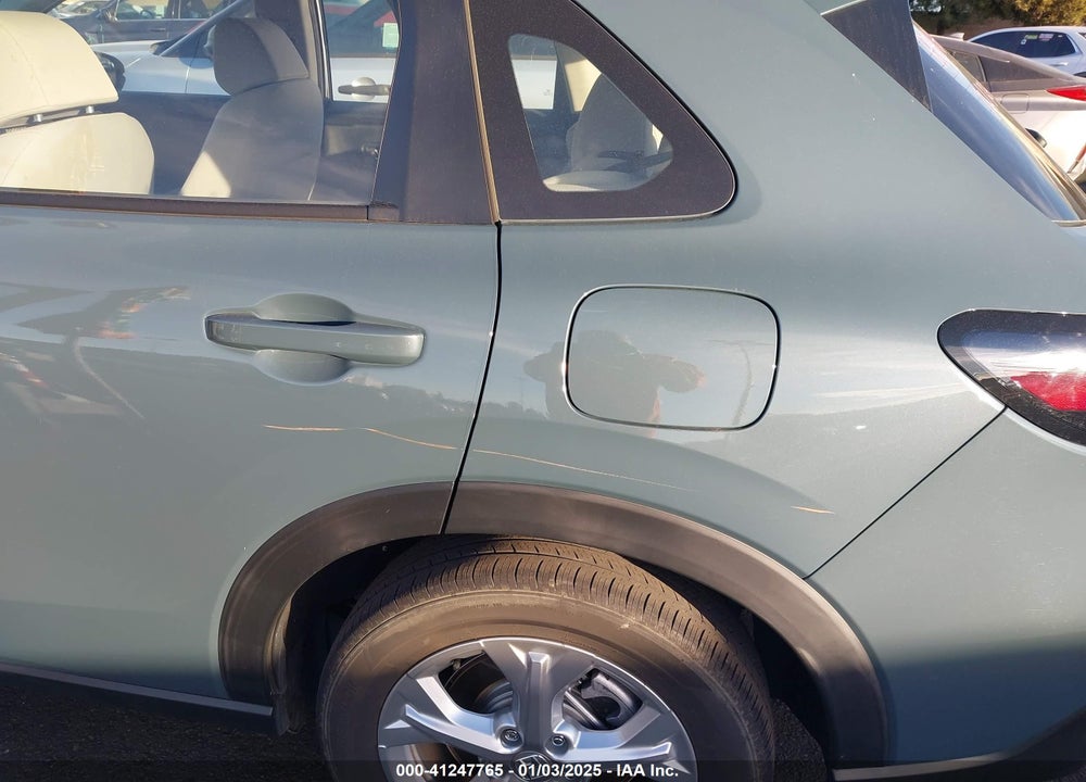 2023 HONDA HR-V 2WD LX VIN: 3CZRZ1H37PM716185