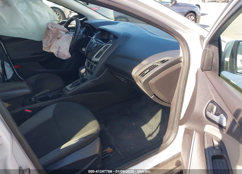 2014 FORD FOCUS VIN: 1FADP3F21EL317448