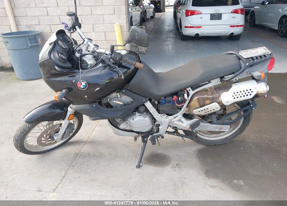 1997 BMW F650 ST VIN: WB10168A9VXA40010