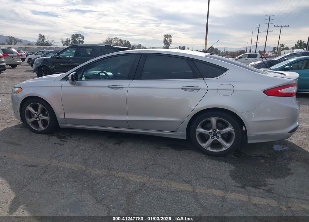 2016 FORD FUSION SE VIN: 3FA6P0HD9GR124815