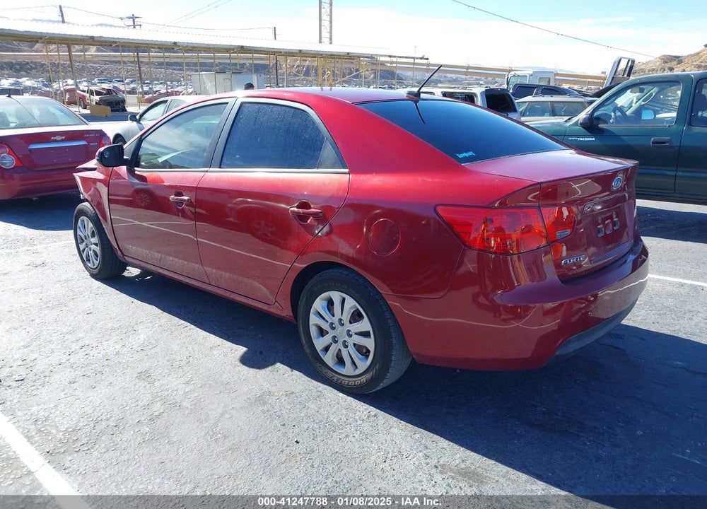 2011 KIA FORTE EX VIN: KNAFU4A20B5448392