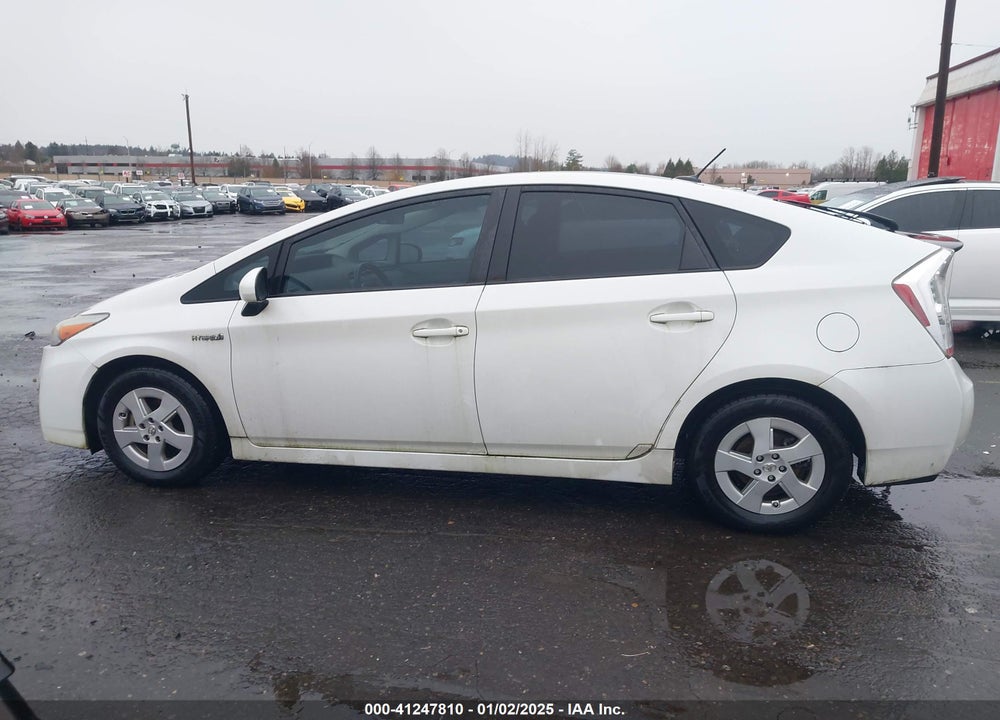 2011 TOYOTA PRIUS THREE VIN: JTDKN3DU6B0253836