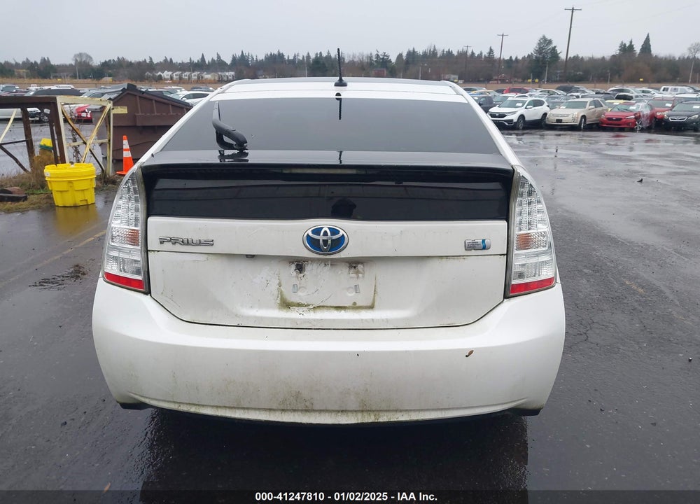2011 TOYOTA PRIUS THREE VIN: JTDKN3DU6B0253836