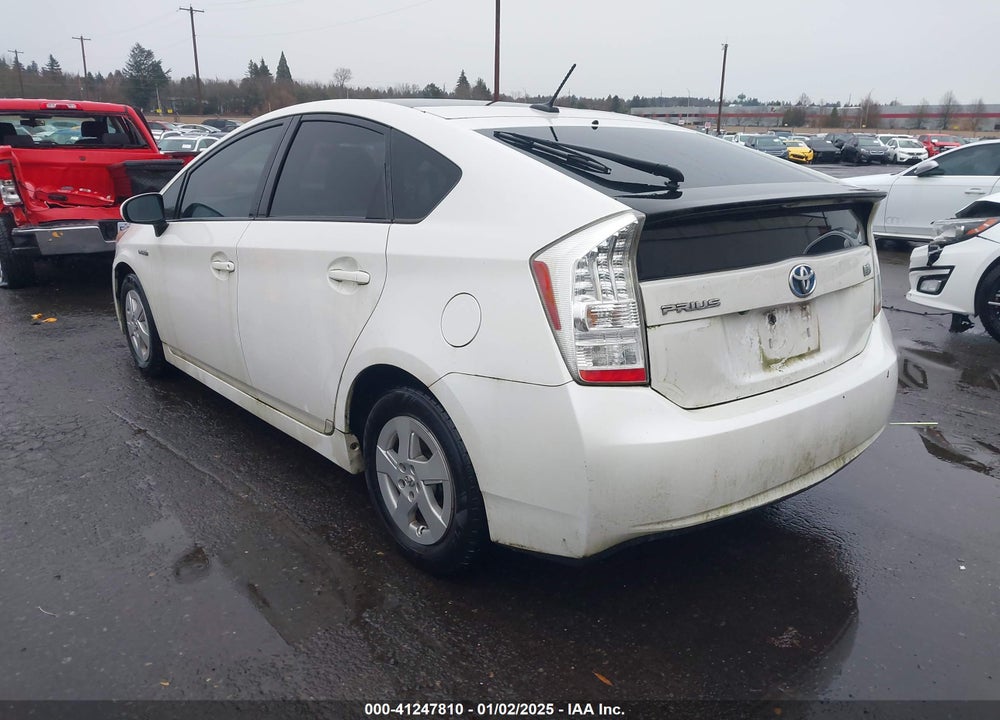2011 TOYOTA PRIUS THREE VIN: JTDKN3DU6B0253836