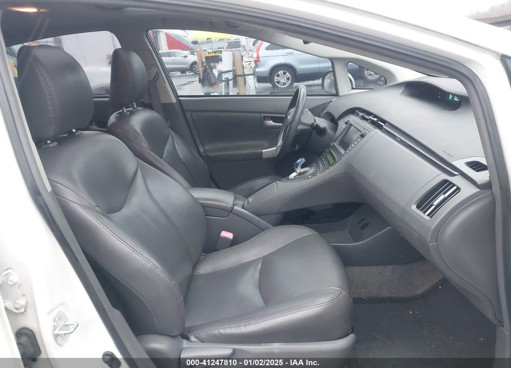 2011 TOYOTA PRIUS THREE VIN: JTDKN3DU6B0253836
