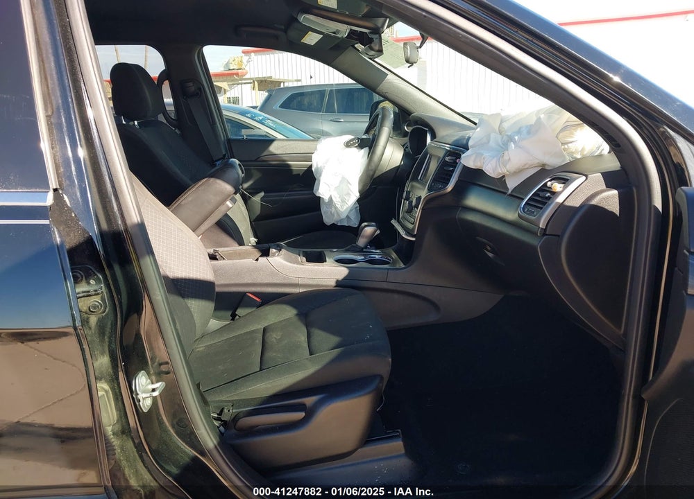 2019 JEEP GRAND CHEROKEE LAREDO E 4X2 VIN: 1C4RJEAG2KC835662