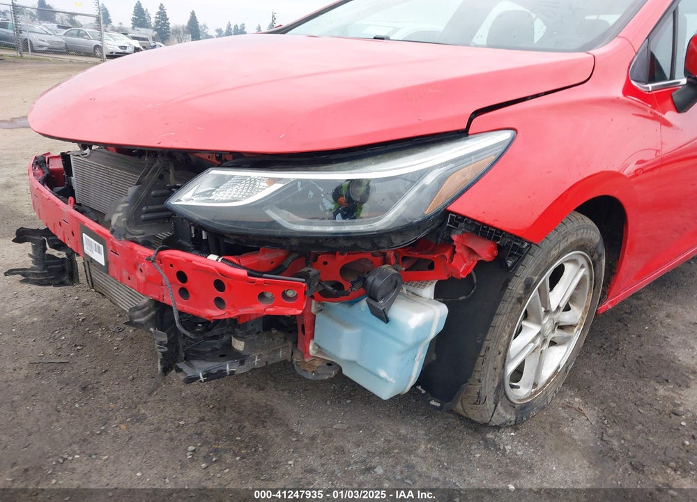 2018 CHEVROLET CRUZE LT AUTO VIN: 1G1BE5SM7J7156674