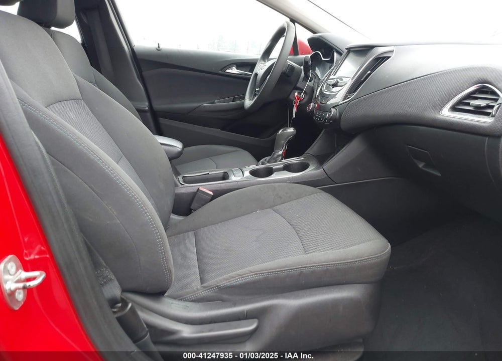 2018 CHEVROLET CRUZE LT AUTO VIN: 1G1BE5SM7J7156674
