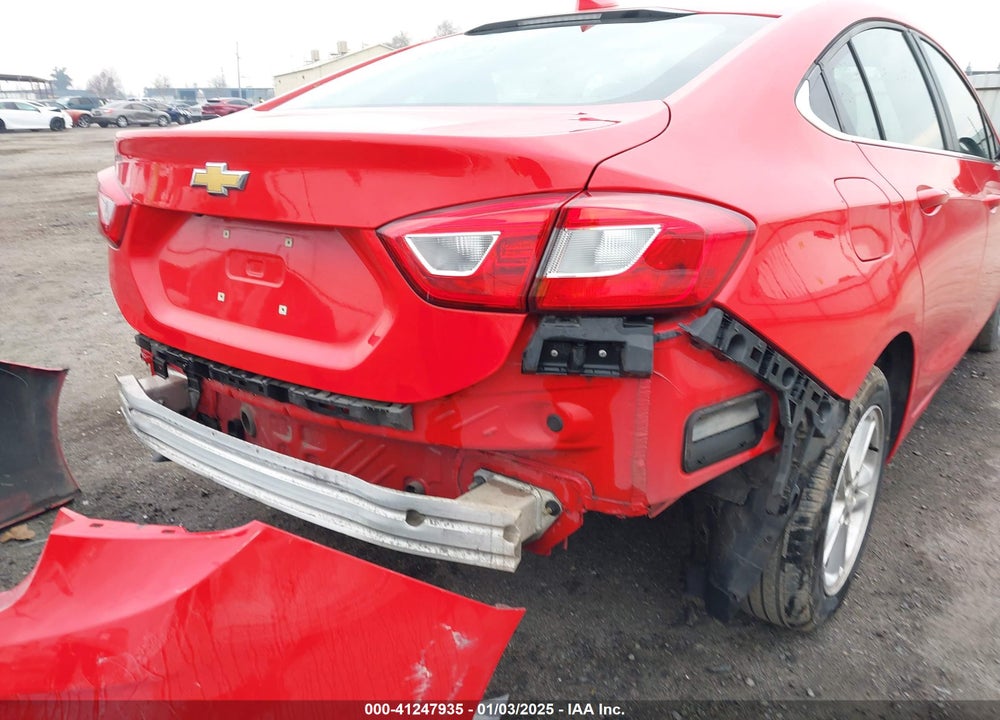 2018 CHEVROLET CRUZE LT AUTO VIN: 1G1BE5SM7J7156674