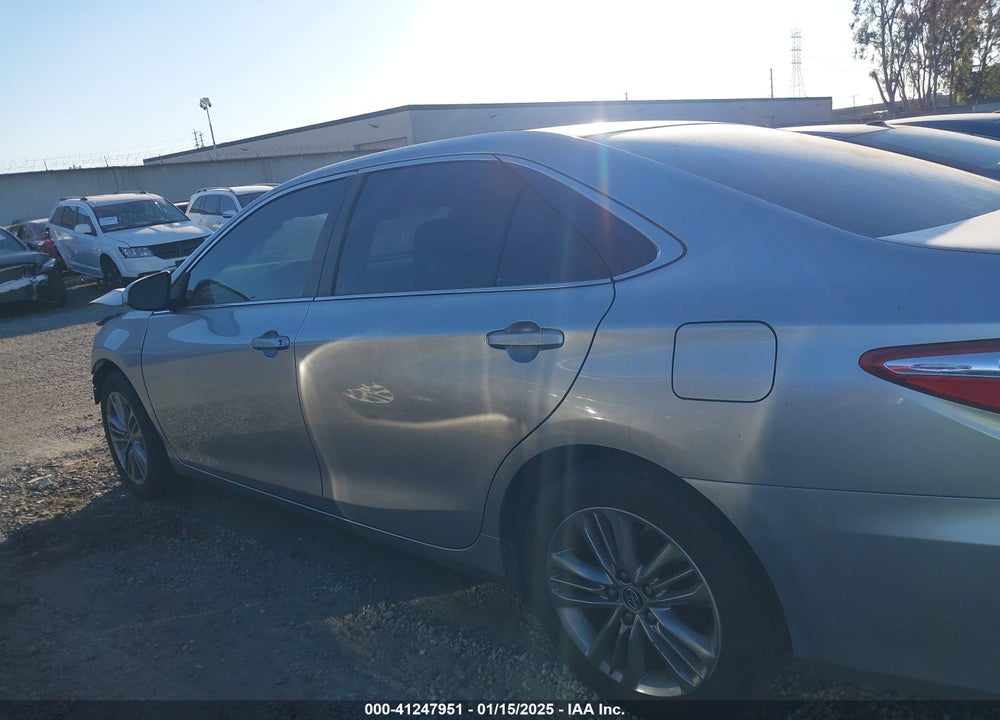 2015 TOYOTA CAMRY SE VIN: 4T1BF1FK7FU012147