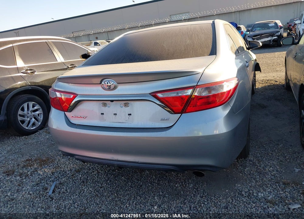 2015 TOYOTA CAMRY SE VIN: 4T1BF1FK7FU012147