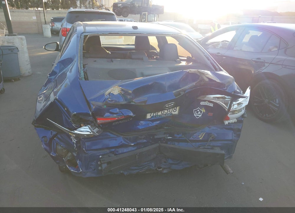 2015 TOYOTA COROLLA VIN: 5YFBURHE4FP331843