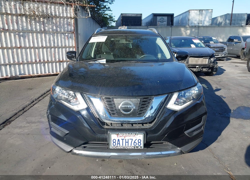 2017 NISSAN ROGUE SV VIN: KNMAT2MT0HP612326