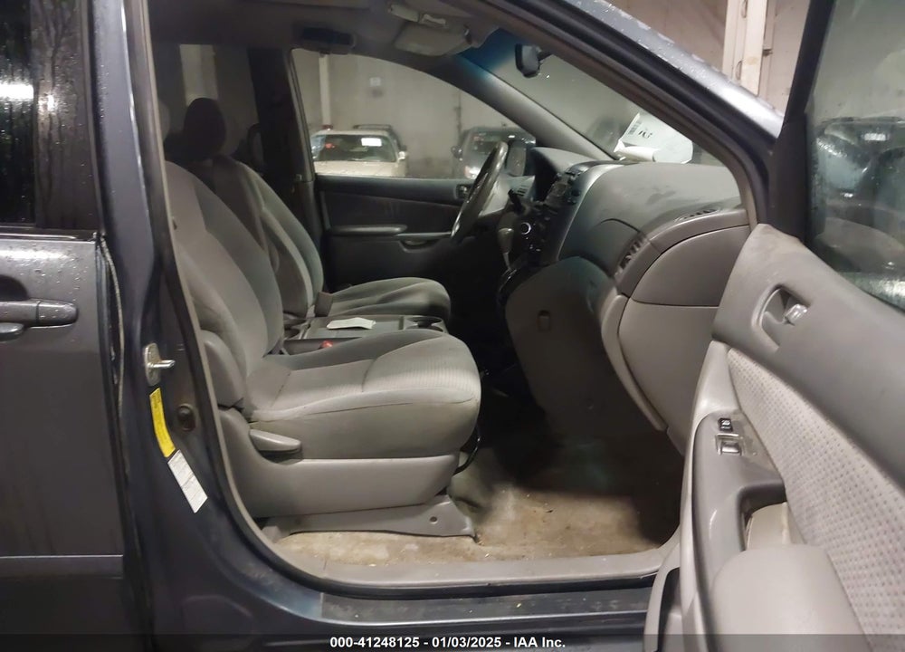 2006 TOYOTA SIENNA LE VIN: 5TDBA23C66S070647