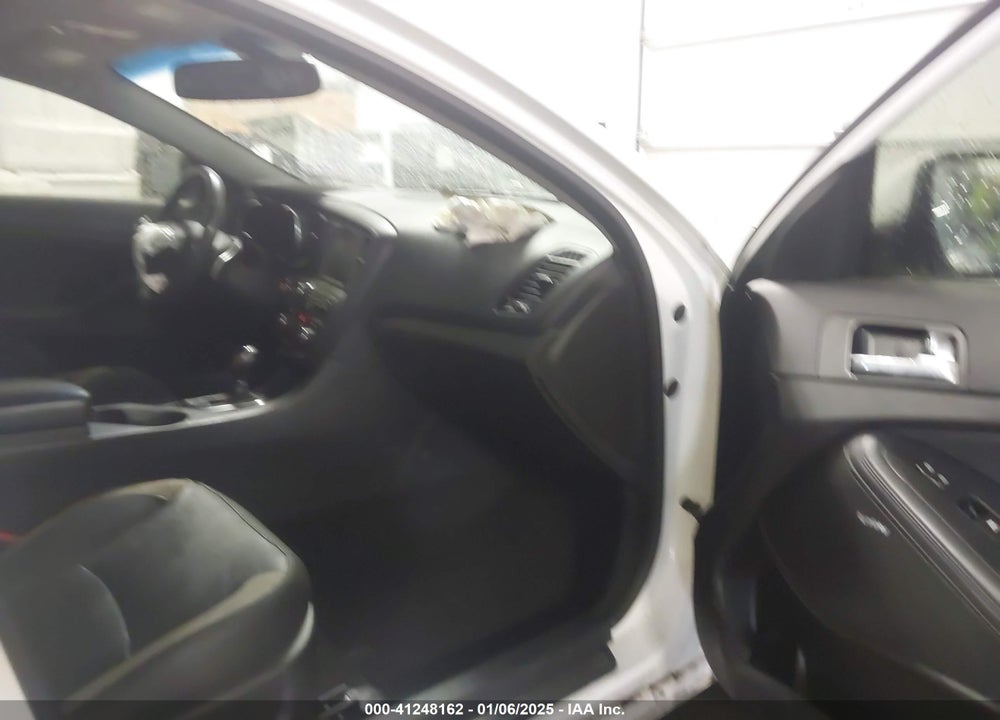 2012 KIA OPTIMA VIN: 5XXGR4A64CG016185