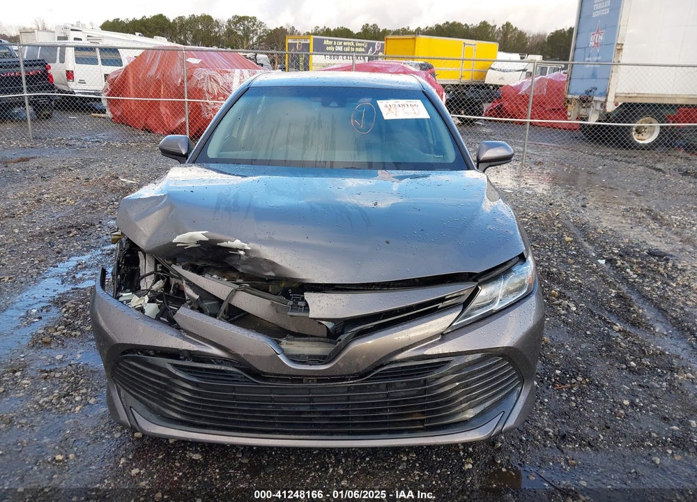 2018 TOYOTA CAMRY VIN: 4T1B11HK5JU582166