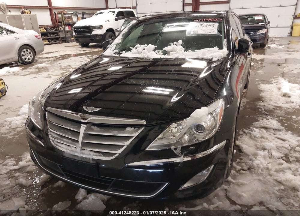 2013 HYUNDAI GENESIS VIN: KMHGC4DD0DU237995