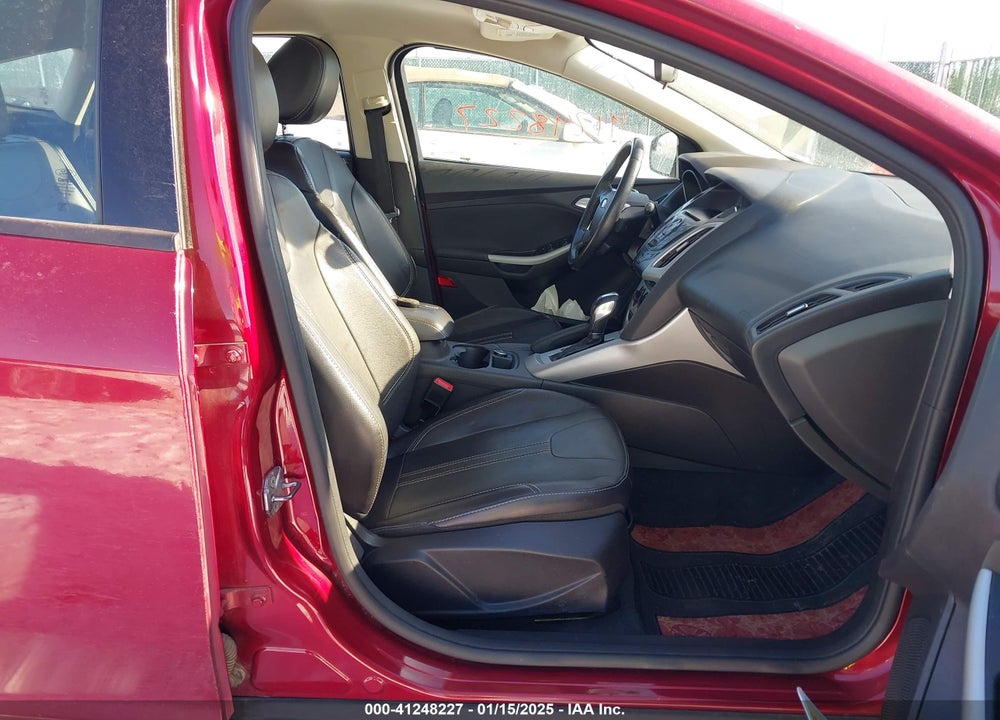 2014 FORD FOCUS SE VIN: 1FADP3K29EL213036