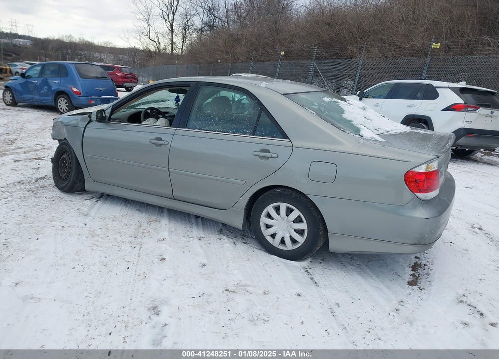 2005 TOYOTA CAMRY LE VIN: 4T1BE32K35U581371