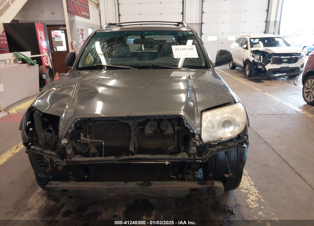 2007 TOYOTA 4RUNNER SR5 V6 VIN: JTEBU14R770124302