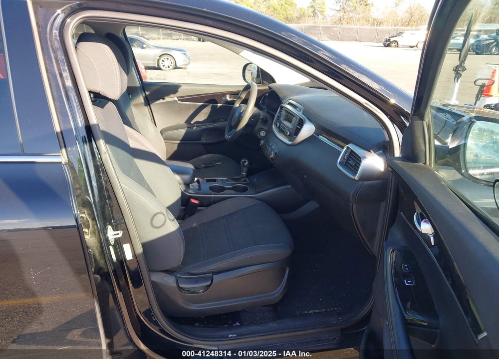 2017 KIA SORENTO 2.4L L VIN: 5XYPG4A32HG283243