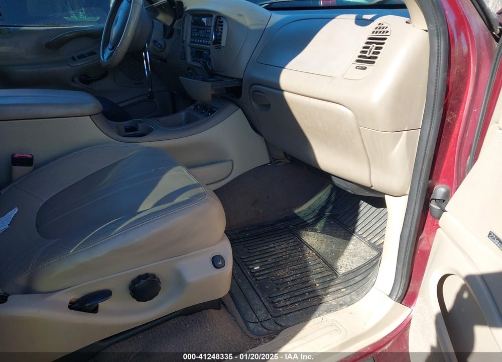 2000 FORD EXPEDITION EDDIE BAUER VIN: 1FMPU18L0YLB32382
