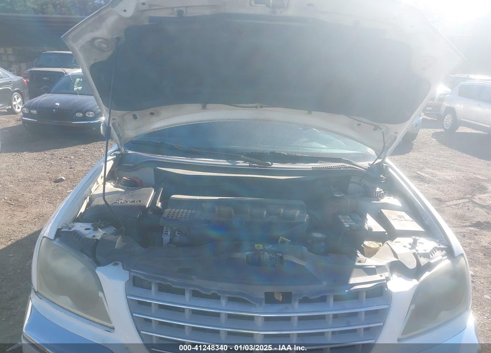 2004 CHRYSLER PACIFICA VIN: 2C8GM68404R555795